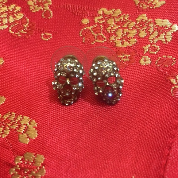 *3 for $30* H&M - Skull Crystal Pave Stud Earrings - Picture 1 of 1